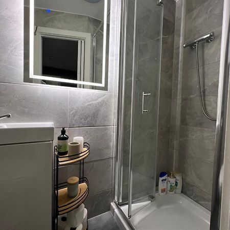 Stylish Putney Village Flat London Ngoại thất bức ảnh